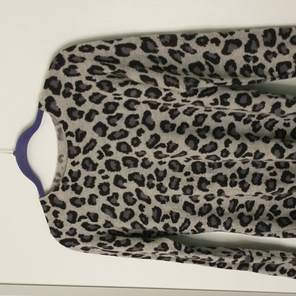 Cynthia Rowley grey black animal print cashmere sweater - Picture 2 of 6